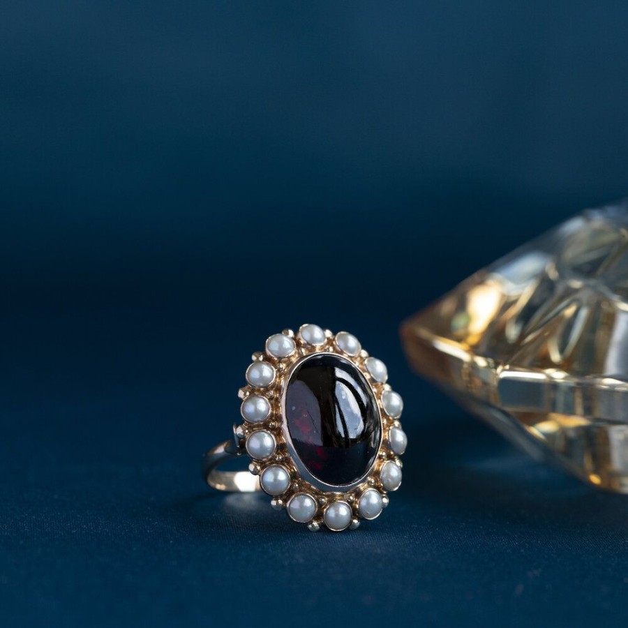 Jewelry vintage Rings With Gemstone | Gold Entourage Ring With Garnet And Pearl 14 Krt